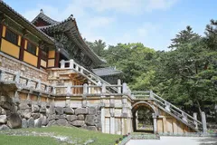 慶州佛國寺的石階與木造殿閣